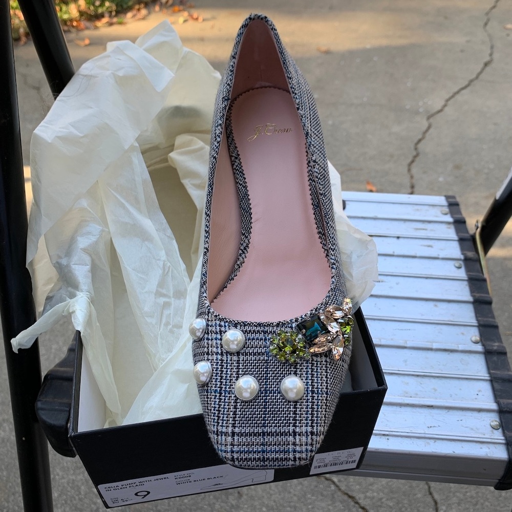 Celia Pump in Glen Plaid with jewels NIB size 9